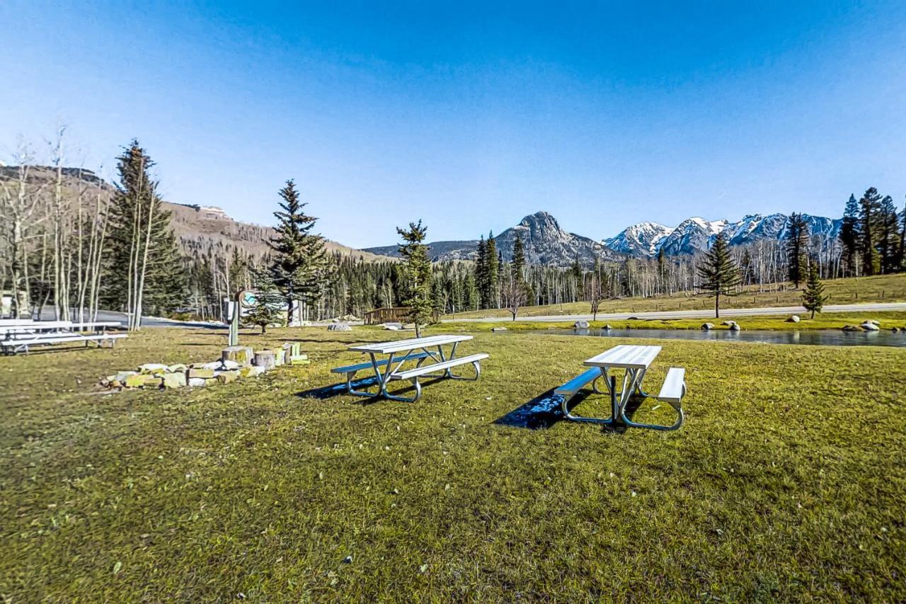 The Aspen Glow ดูรังโกเมาน์เทนรีสอร์ท ภายนอก รูปภาพ